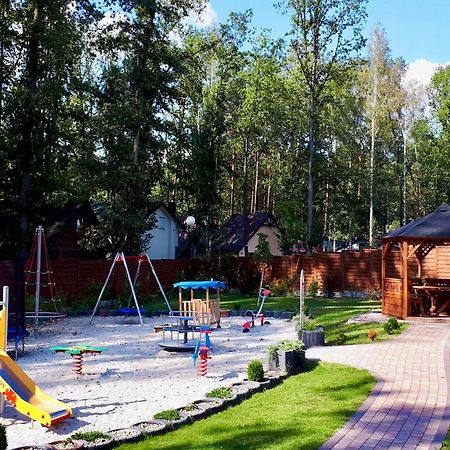 Hotel Zacisze Турава Екстериор снимка
