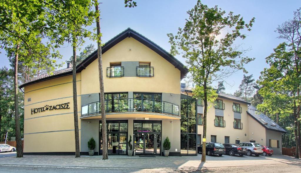 Hotel Zacisze Турава Екстериор снимка