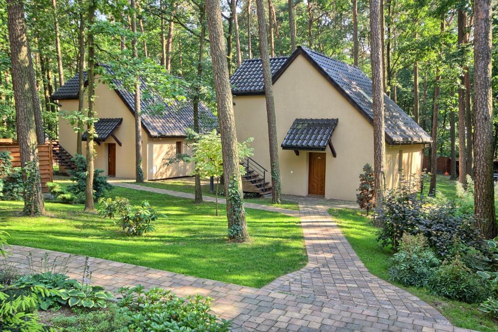 Hotel Zacisze Турава Екстериор снимка