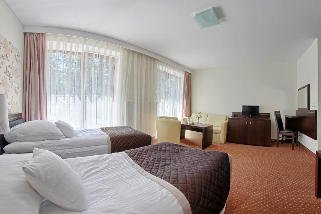Hotel Zacisze Турава Стая снимка