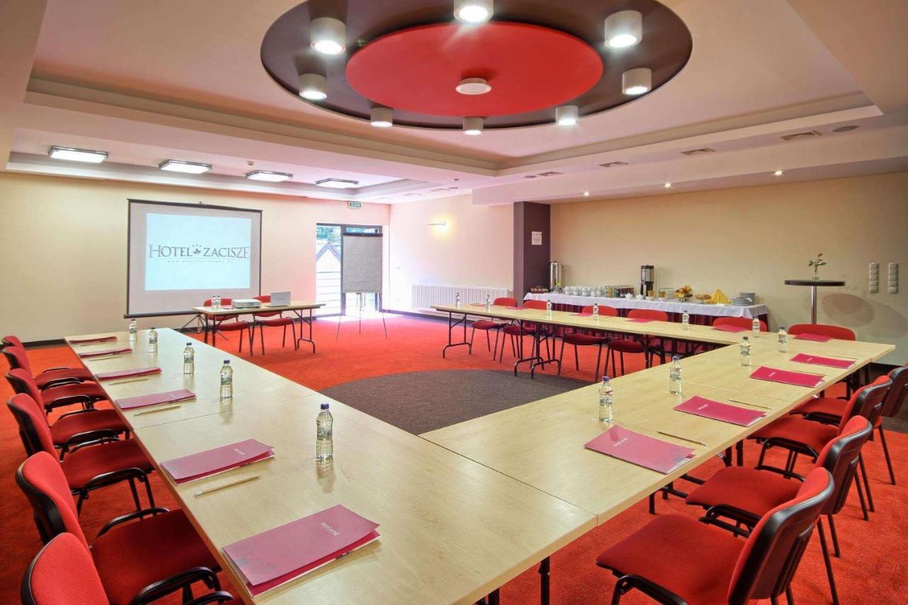 Hotel Zacisze Турава Екстериор снимка