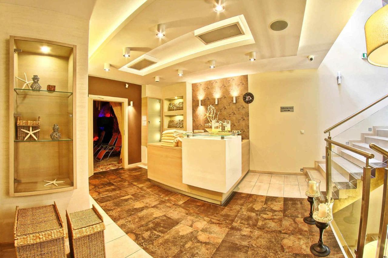 Hotel Zacisze Турава Екстериор снимка